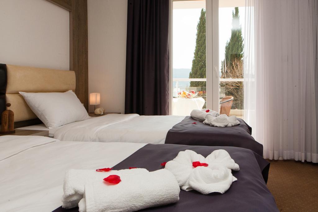 Guest House Aria Herceg Novi Exterior foto